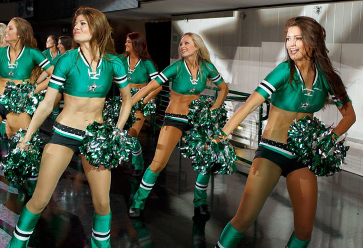 140210160119-dallas-stars-ice-girl-cey130926243-avsatstars-single-image-cut.jpg