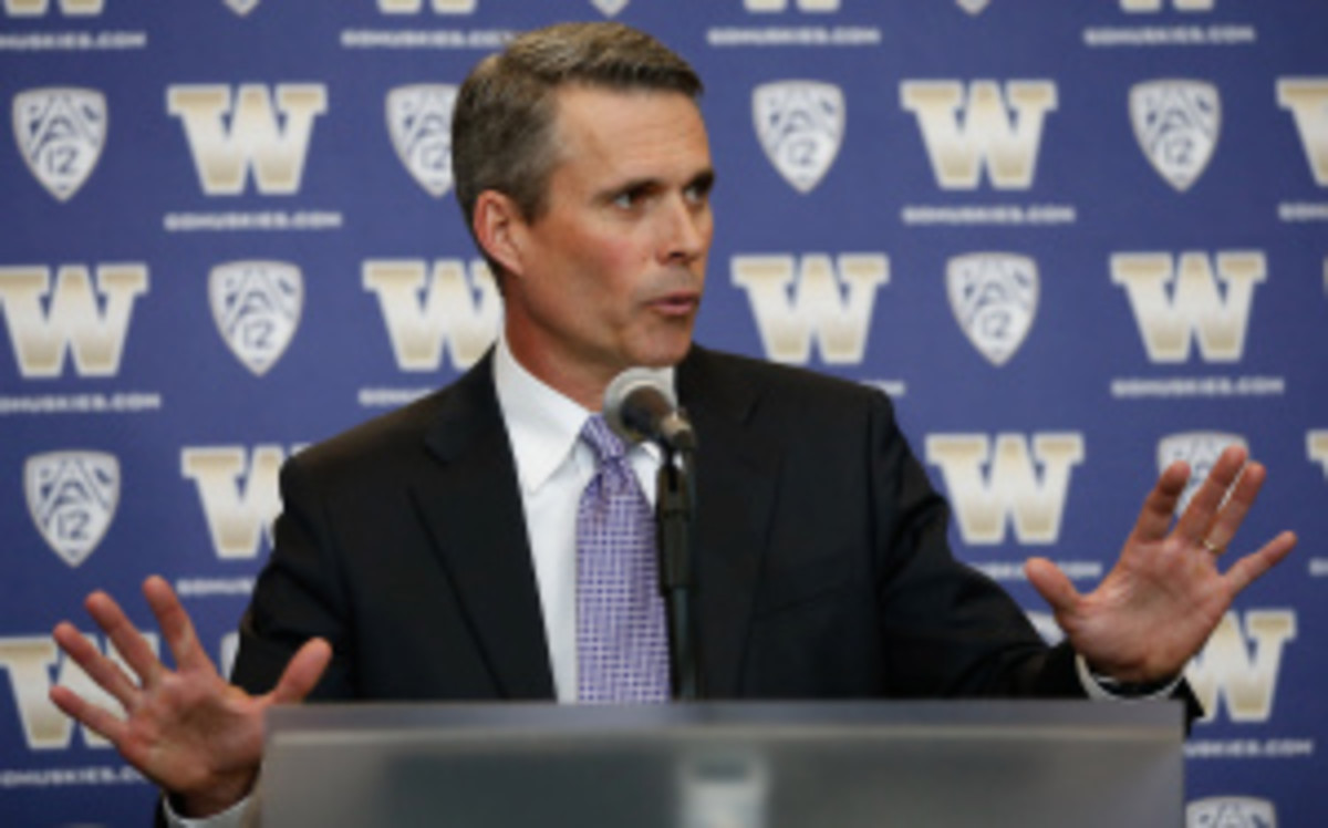 Huskies coach Chris Petersen has not commented on the report of two of his players, including reportedly wide receiver Demore’ea Stringfellow, allegedly assaulting a man after the Super Bowl. (Otto Greule Jr/Getty Images)