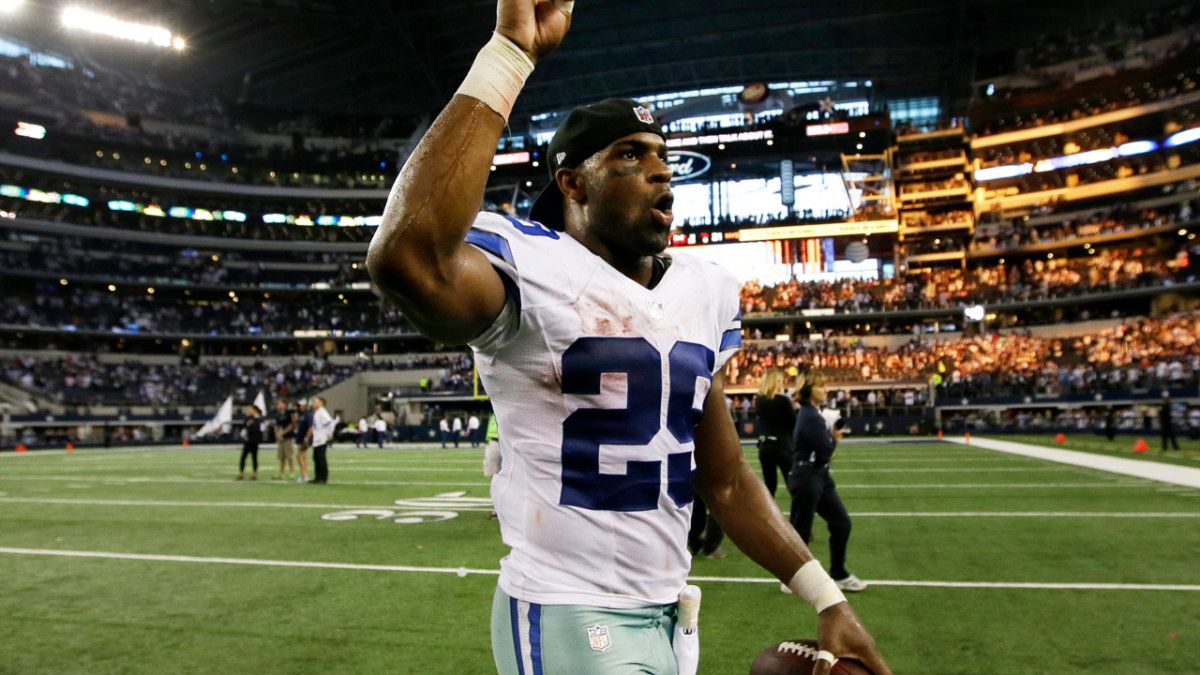 Why Winning The NFL Rushing Record Could Hurt DeMarco Murray Sports