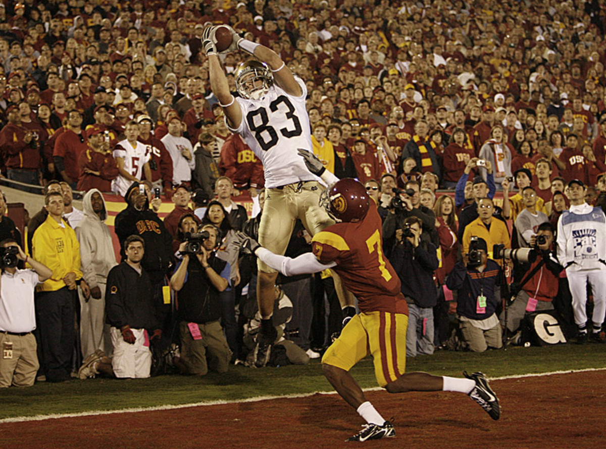 At 6-5 with tremendous body control, Samardzija was a potential first-round pick in the NFL. He caught 27 touchdowns over his last two seasons at Notre Dame, including this one at USC as a senior in 2006. (Robert Beck/Sports Illustrated)