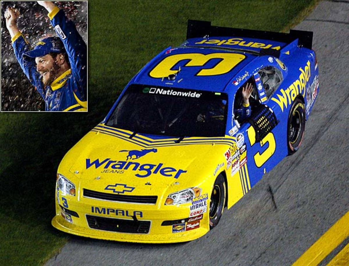 dale-earnhardt-jr-2010-nationwide.jpg