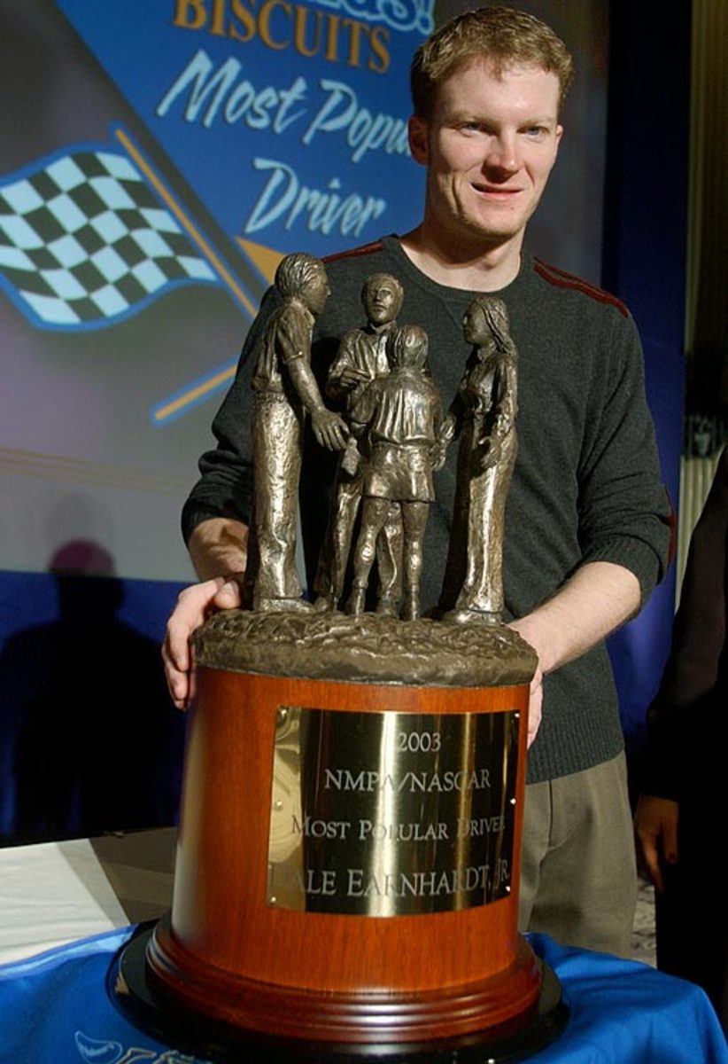 dale-earnhardt-jr-most-popular-driver-award.jpg