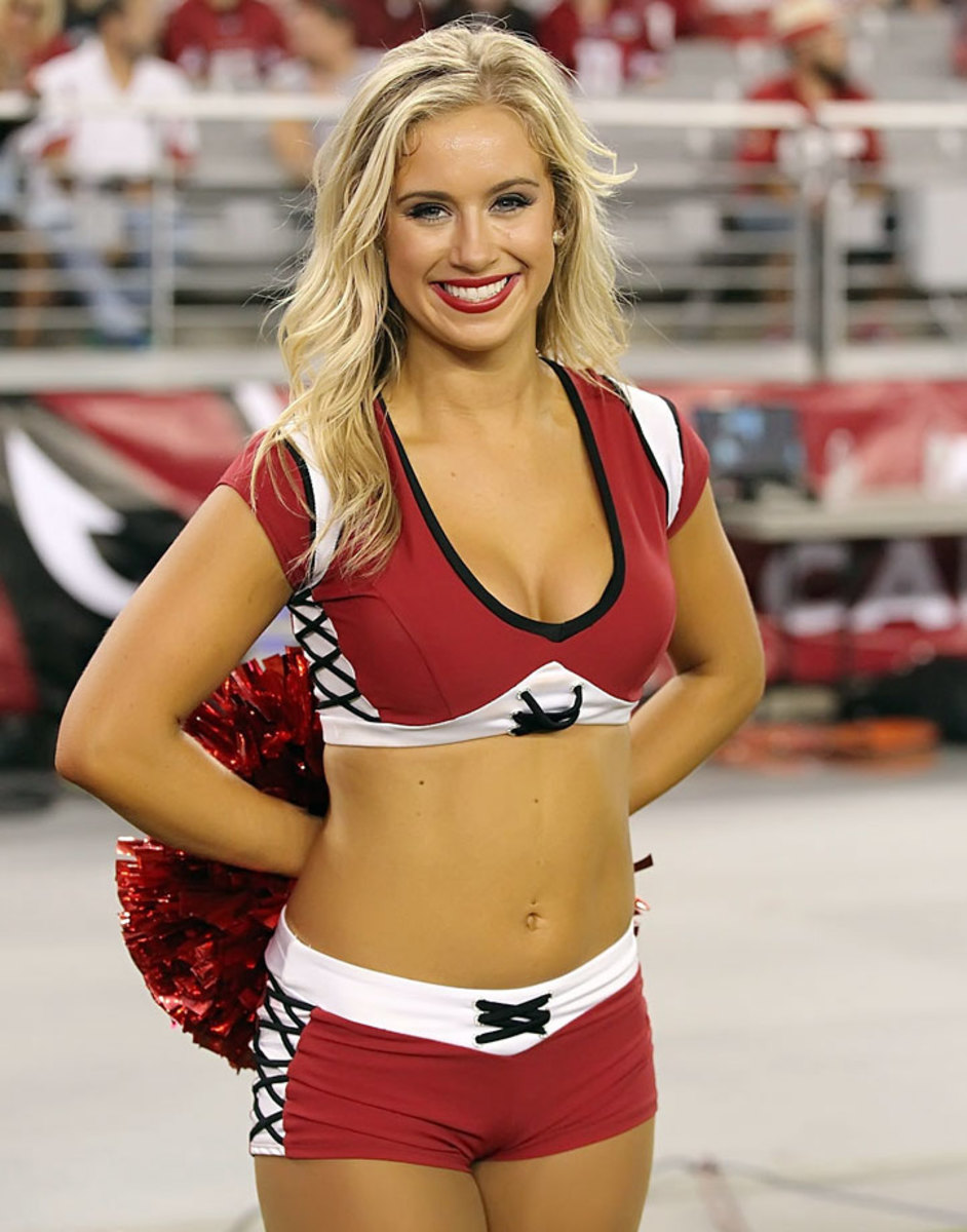 Arizona-Cardinals-cheerleaders-BY4_6661.jpg