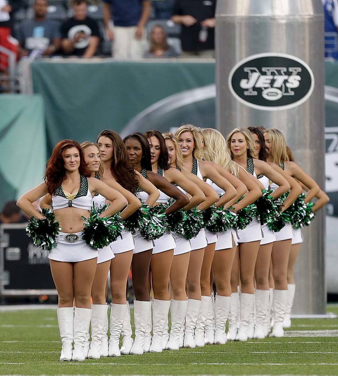 New-York-Jets-Flight-Crew-cheerleaders-AP521860423223_22.jpg
