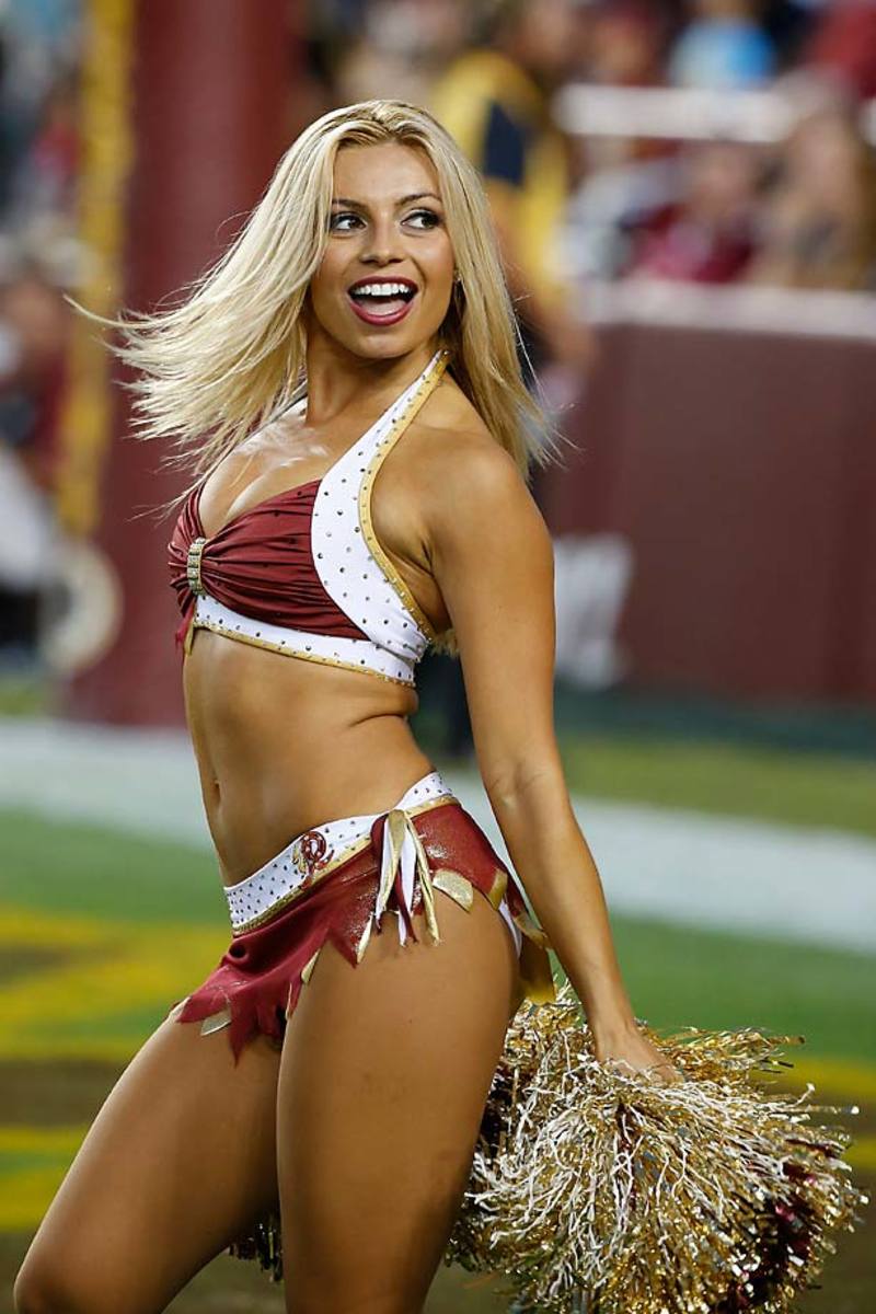 Washington-Redskins-cheerleaders-AP160672278816_9.jpg