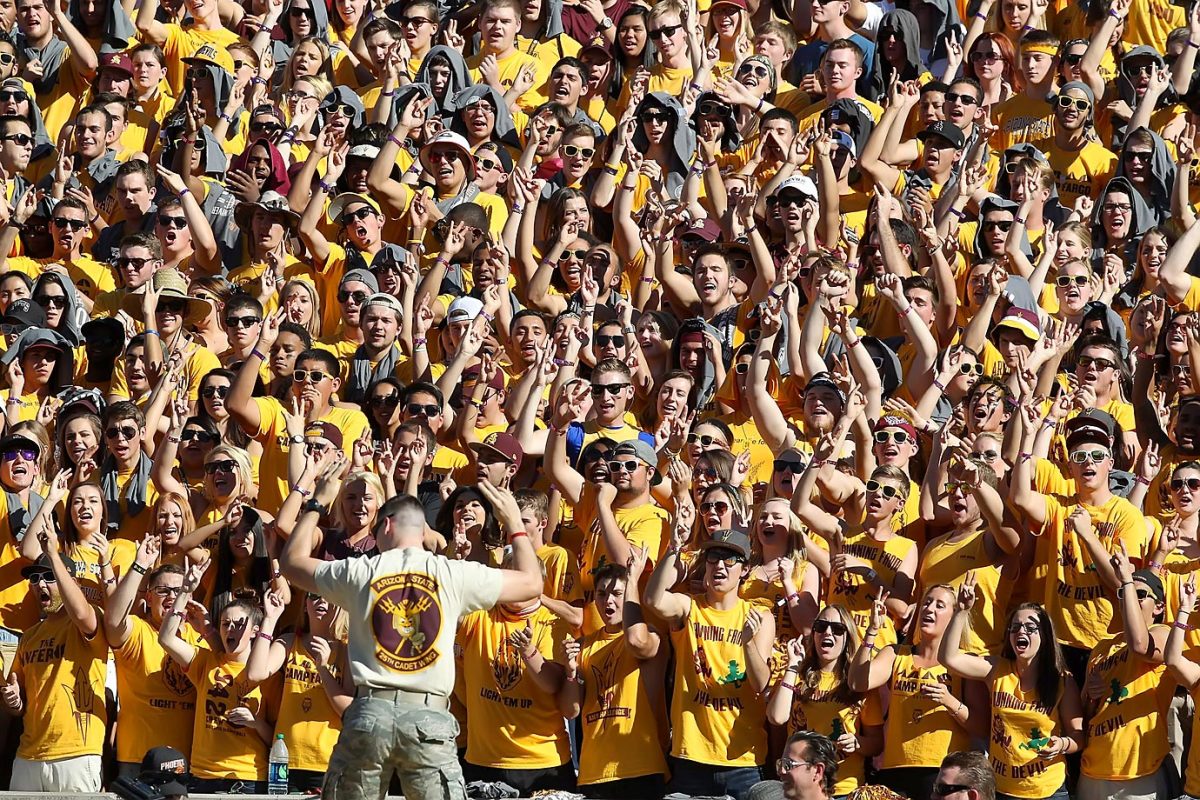 Arizona_State-Fans-YP4_1173.jpg