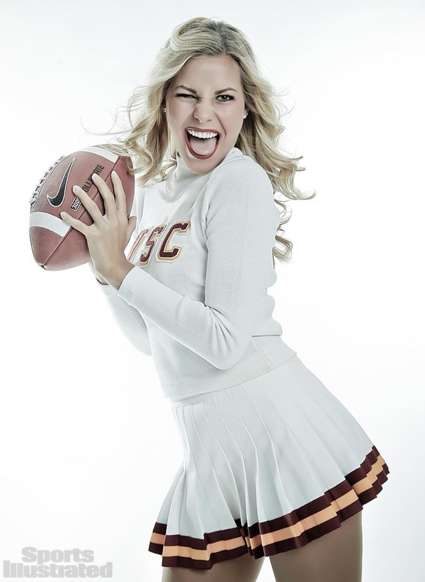 01-Lauren_Exclusive-YP4_5286.jpg