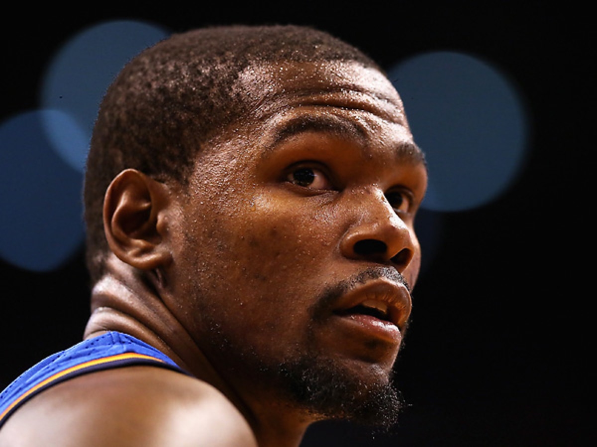 Kevin Durant scored 38 points in the Thunder's loss to the Suns. (Christian Petersen/Getty Images)