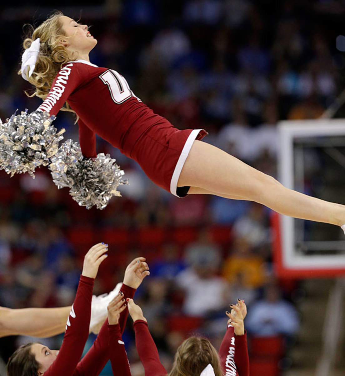 140324144826-massachusetts-cheerleaders-a43b562dd41f4dca9a5eac832afa778d-0-single-image-cut.jpg