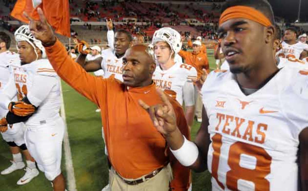 charlie-strong-texas-read