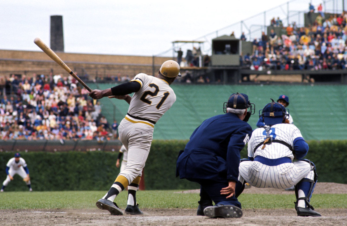 Classic SI Photos of Roberto Clemente - Sports Illustrated
