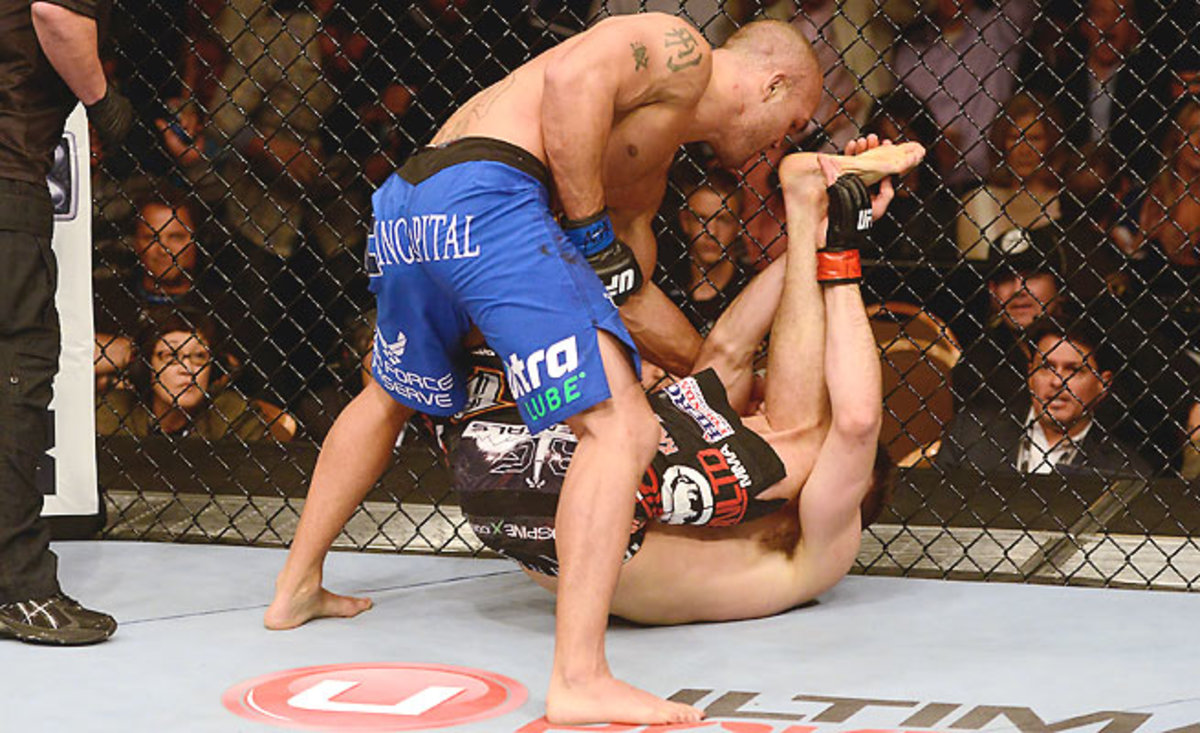 Robbie Lawler enters Saturday's bout 3-0 since returning to UFC after besting Rory MacDonald in November.