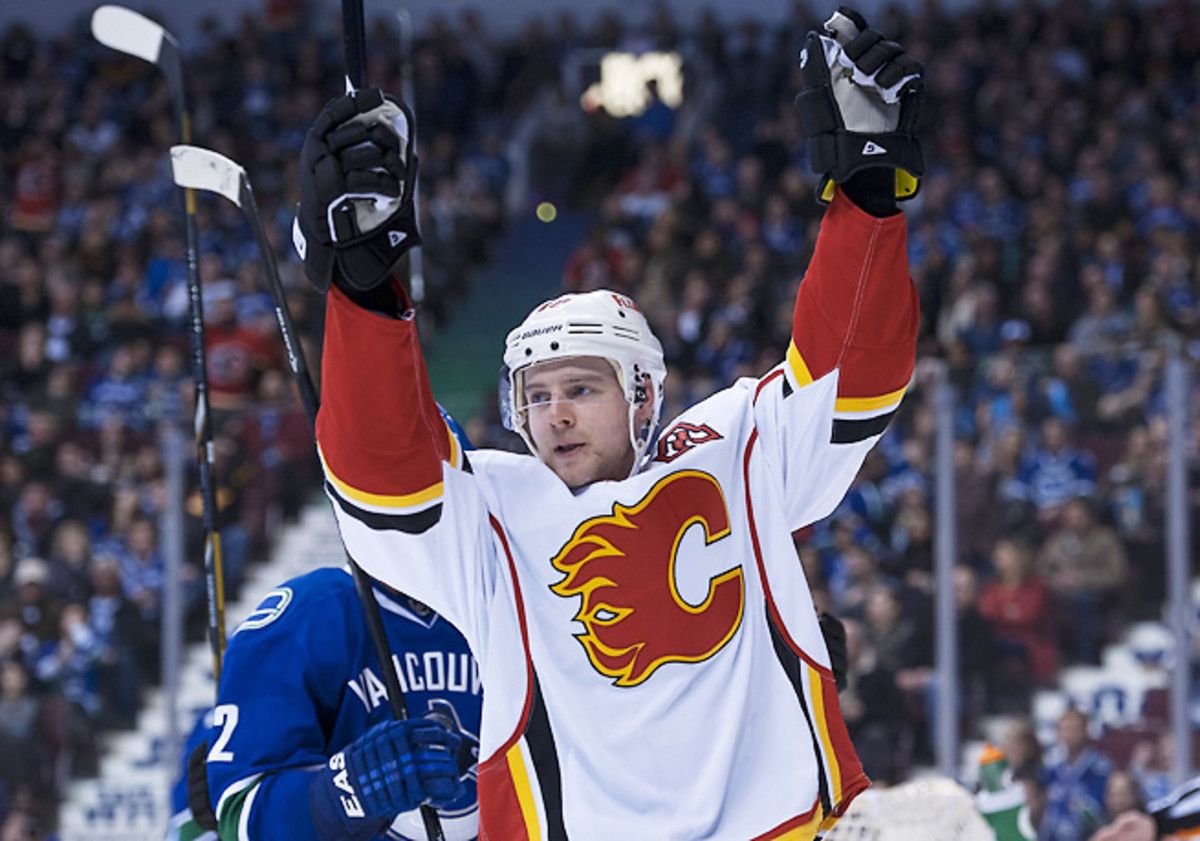 The Flames rewarded center Matt Stajan with a comfortable four-year contract extension.