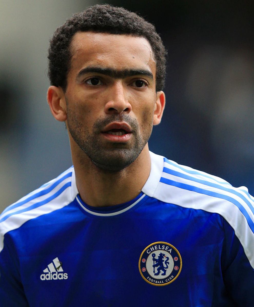 Jose-Bosingwa-unibrow.jpg