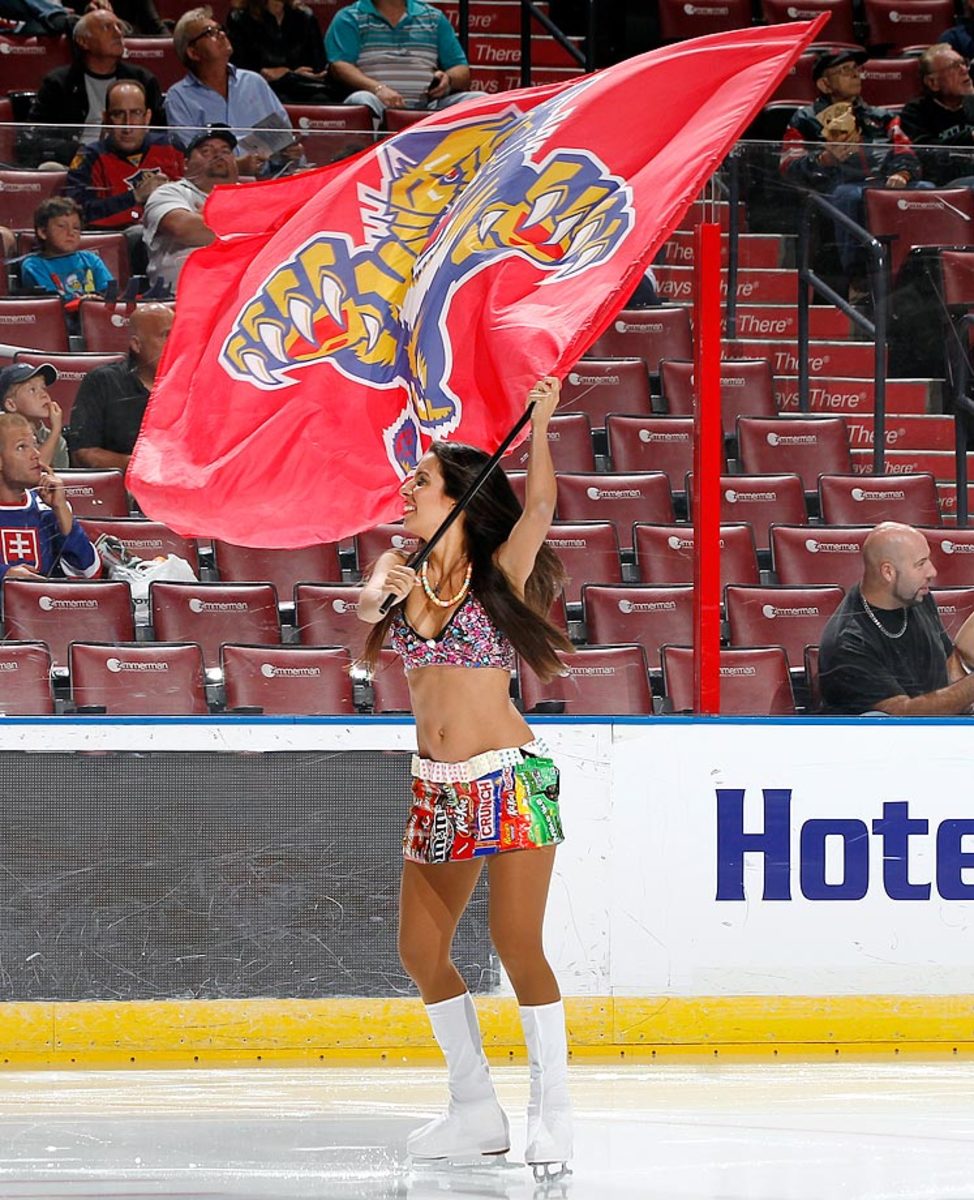 florida-panthers-lady-panthers-ice-girl-186092859_10.jpg