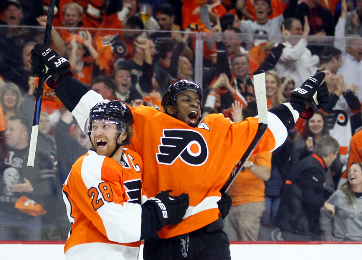 Claude-Giroux-Wayne-Simmonds.jpg