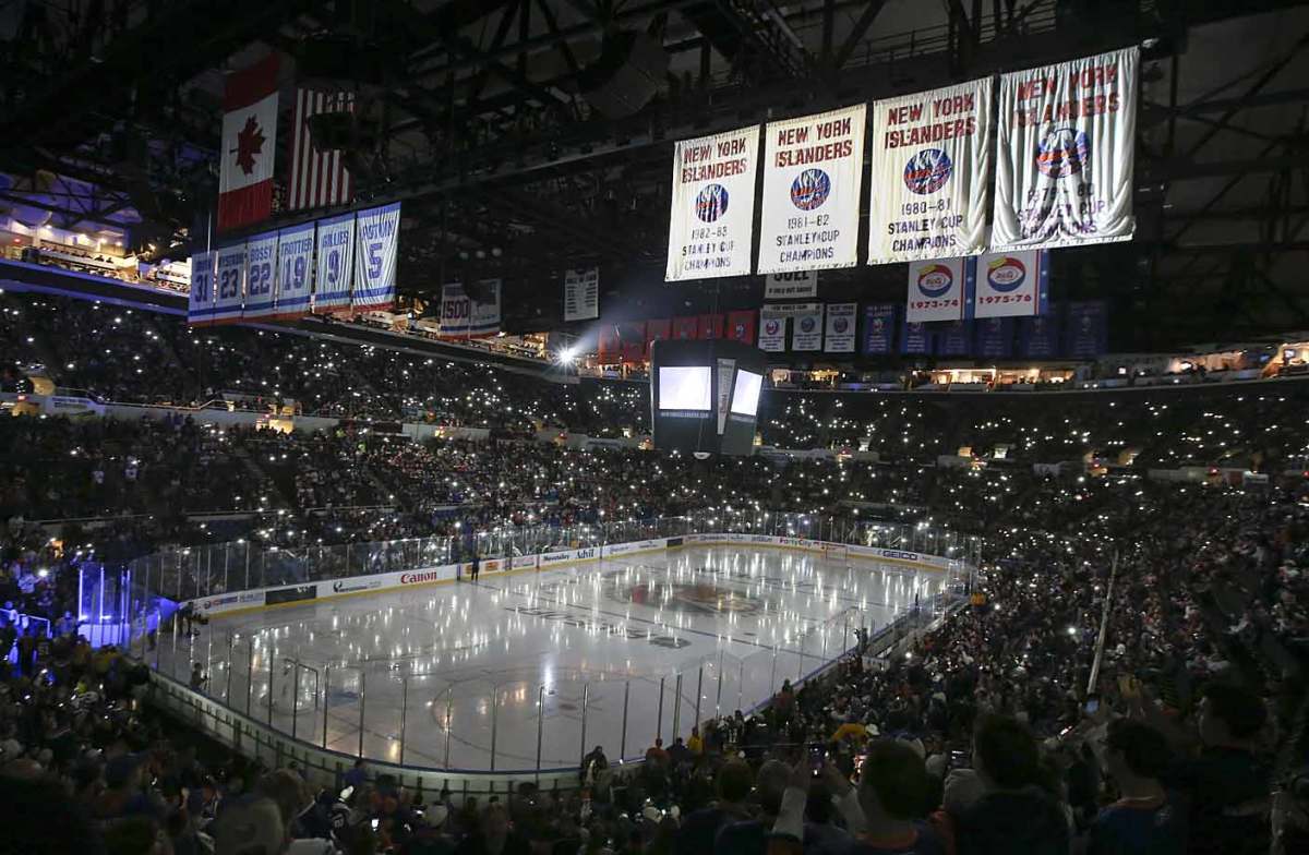 24.nassau-coliseum.jpg