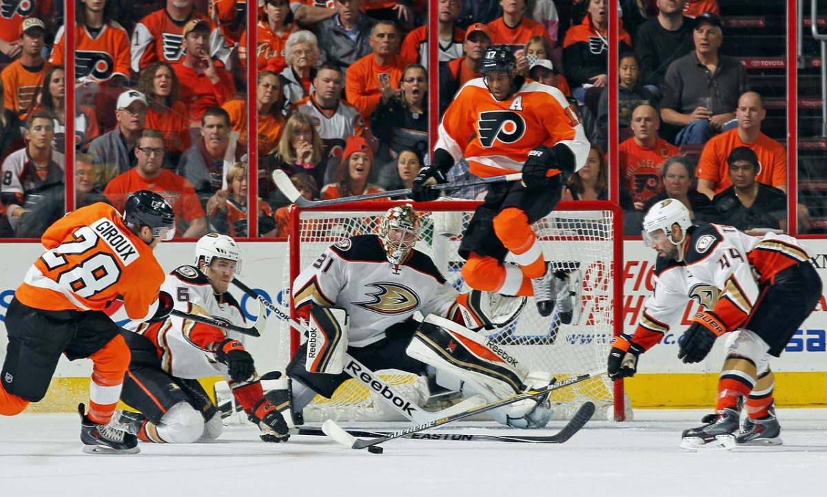 Wayne-Simmonds-Frederik-Anderson.jpg