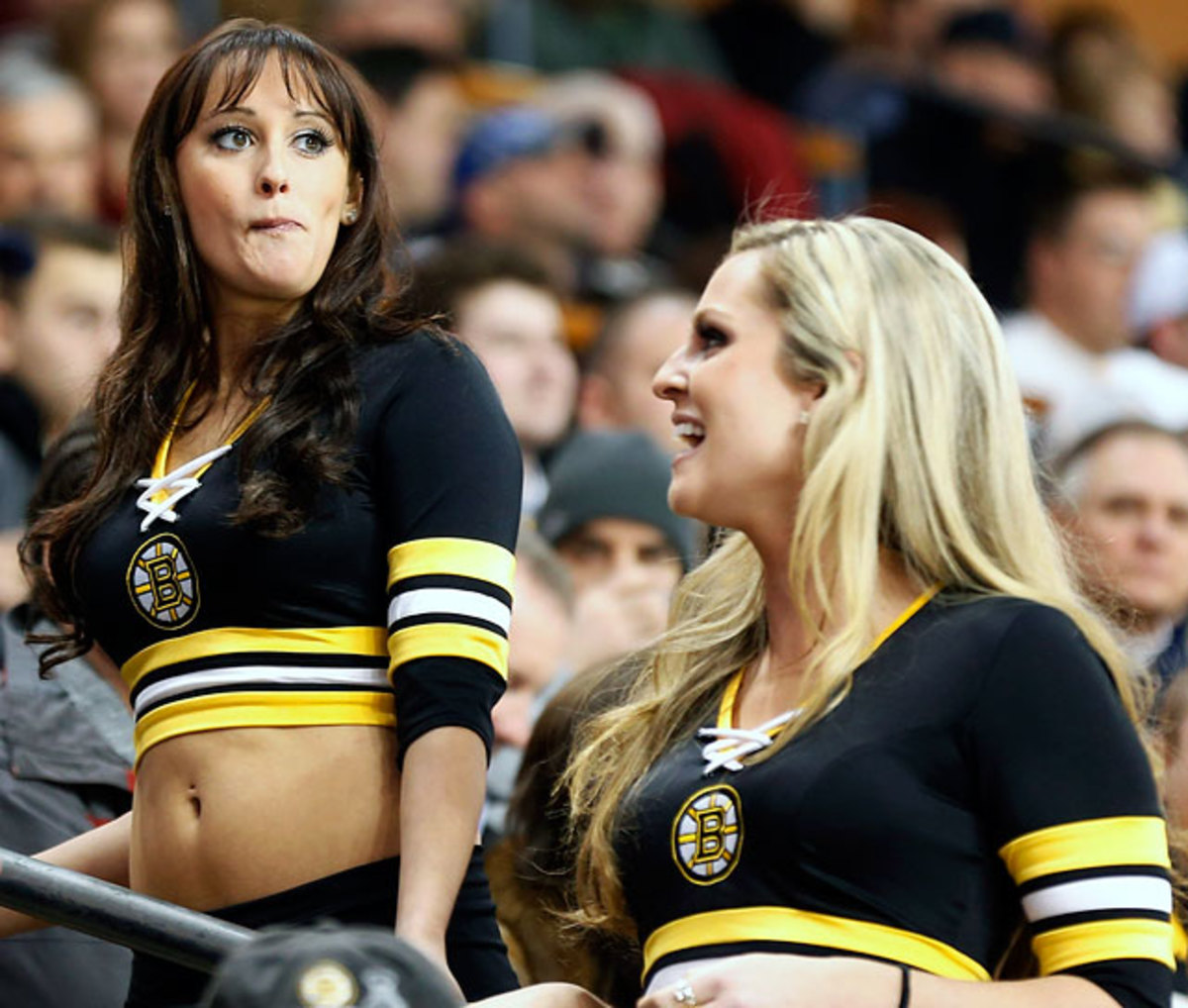 140311124615-boston-bruins-ice-girls-482131109083-maple-leafs-at-bruins-single-image-cut.jpg