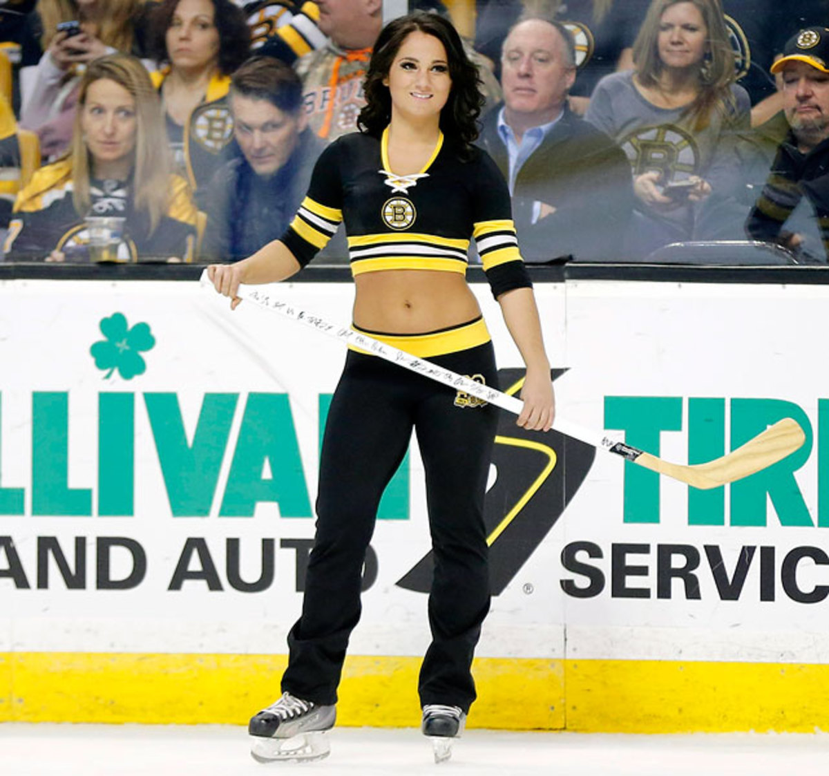 140311124708-boston-bruins-ice-girls-482140130080-canadiens-at-bruins-single-image-cut.jpg