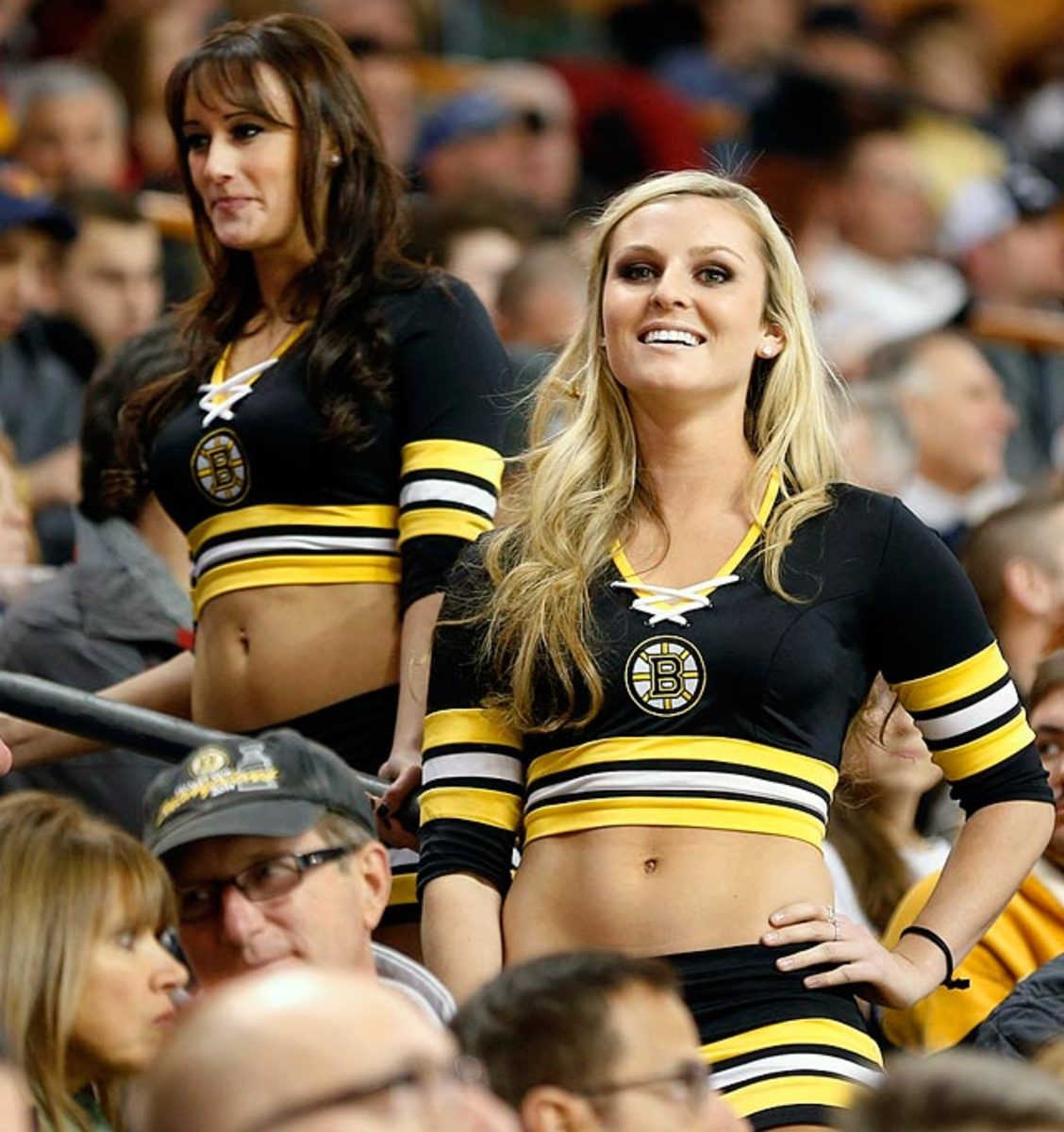 140311124619-boston-bruins-ice-girls-482131109084-maple-leafs-at-bruins-single-image-cut.jpg