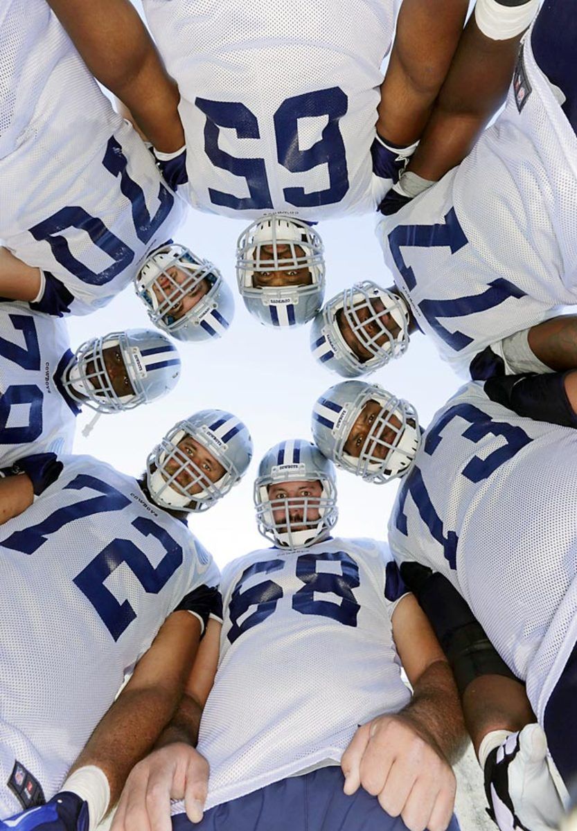 cowboys-linemen.jpg