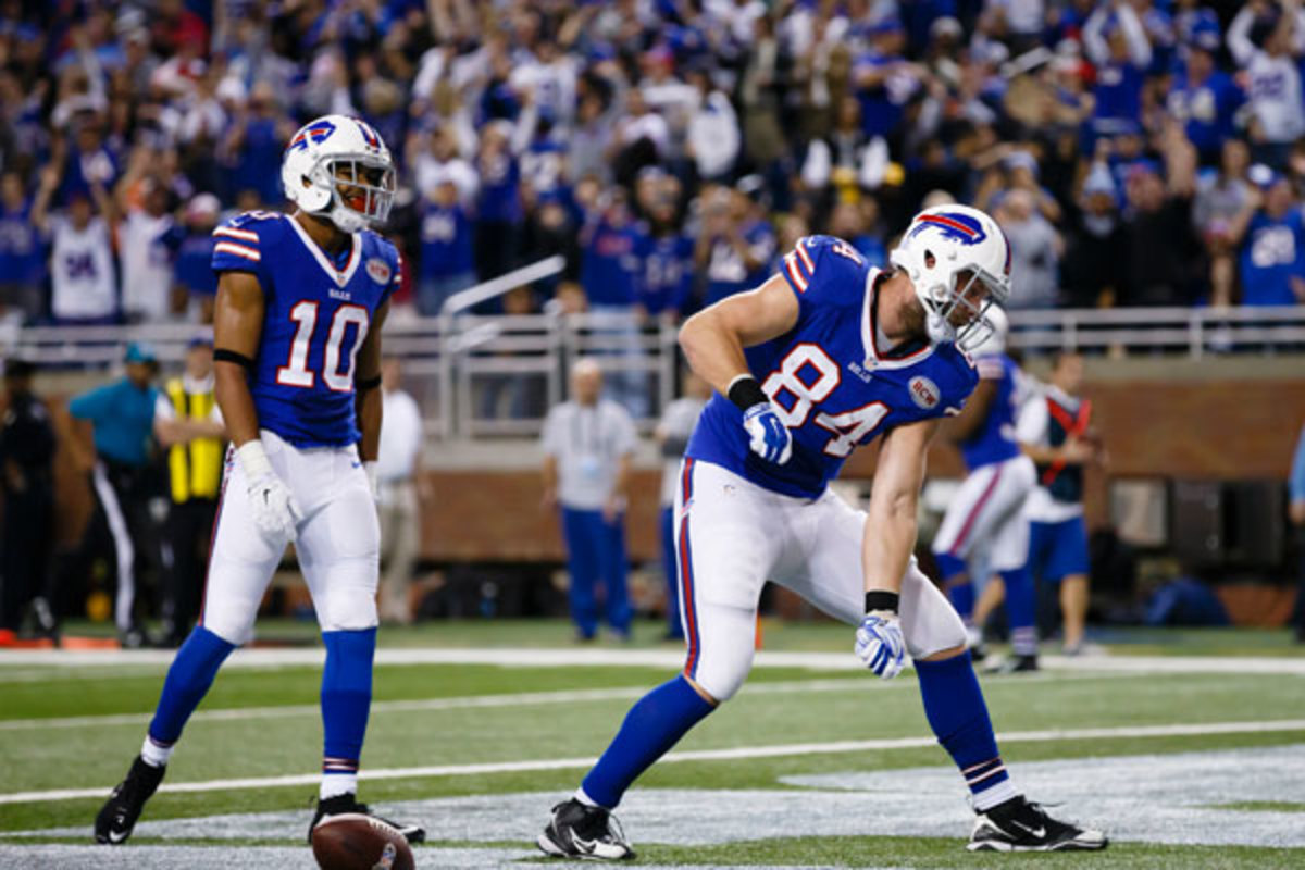 Scott Chandler :: AP