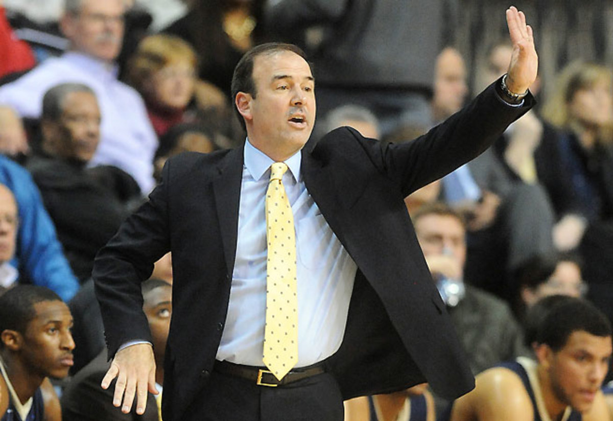George Washington's Mike Lonergan is one of many coaches who rebuilds his roster with transfers.