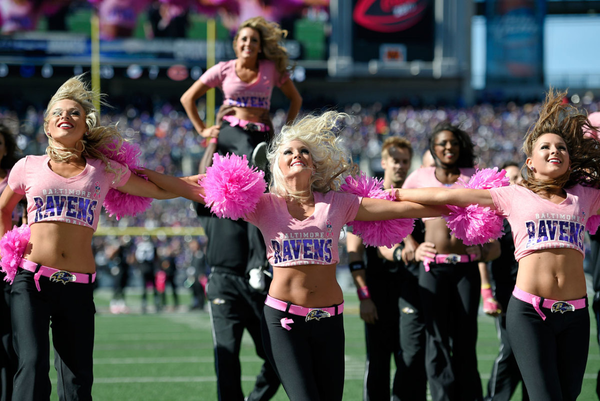 Baltimore-Ravens-cheerleaders-AP694756139504_9.jpg