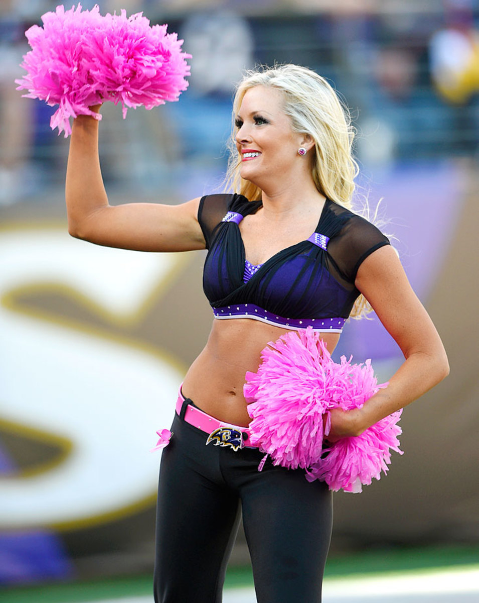 Baltimore-Ravens-cheerleaders-AP414191523620_18.jpg