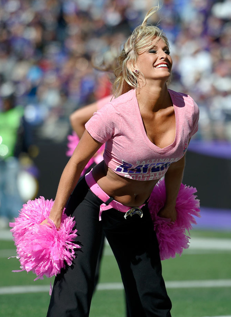 Baltimore-Ravens-cheerleaders-AP159560630493_7.jpg