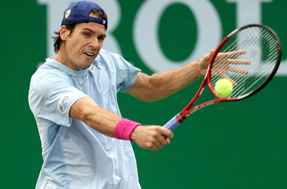 Tommy Haas was down 3-6, 2-3 before pulling out of his semifinal match against Paolo Lorenzi.