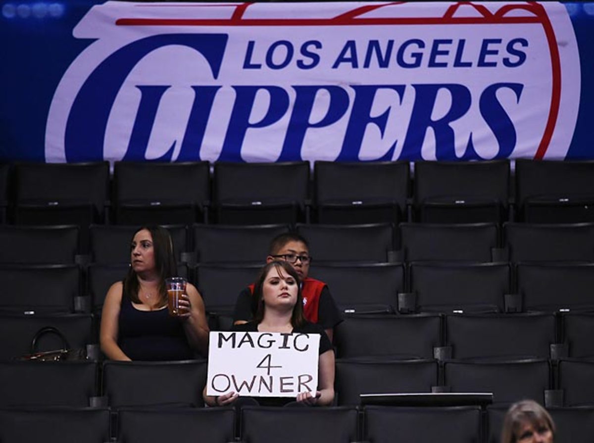 140430101532-clippers-fans-x158153-tk1-430-single-image-cut.jpg