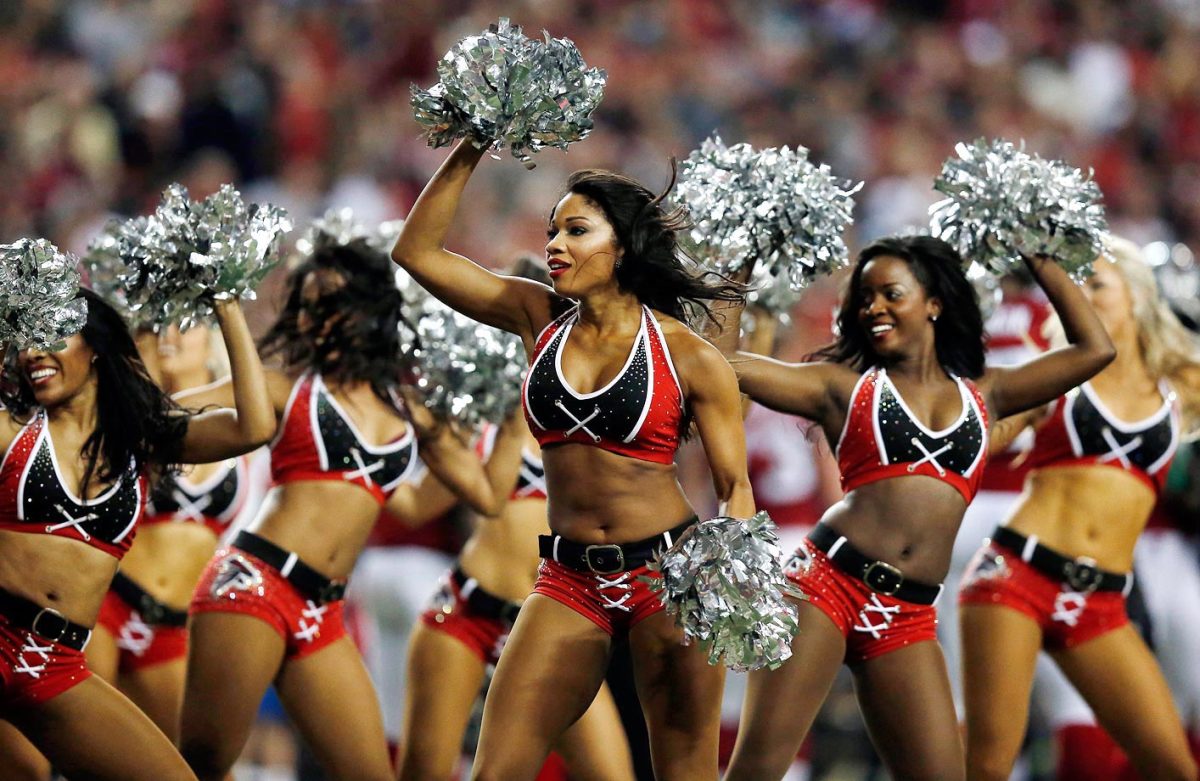 Atlanta-Falcons-cheerleaders-AP20386020761_10.jpg
