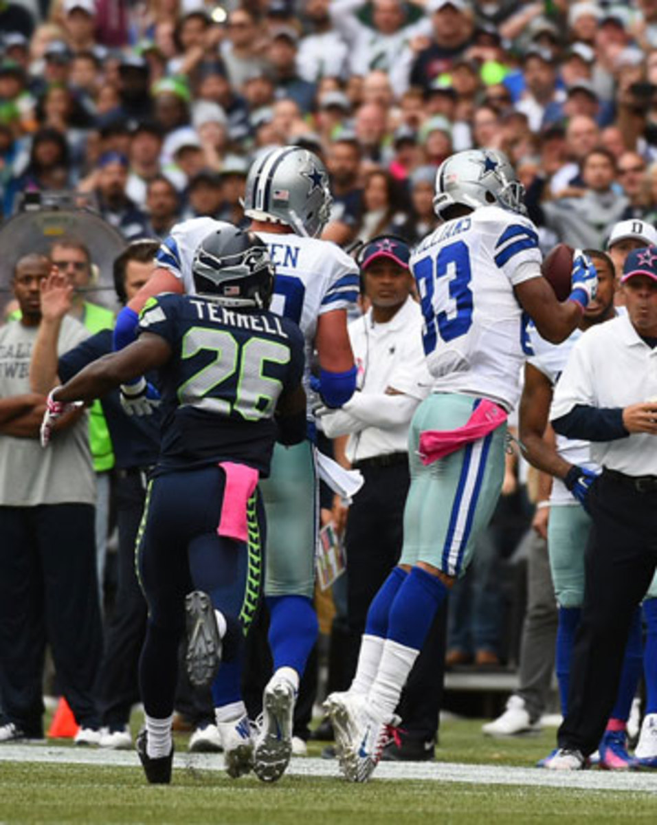 Terrance Williams made a spectacular, toe-tapping sideline catch against Seattle. (John W. McDonough/Sports Illustrated/The MMQB)