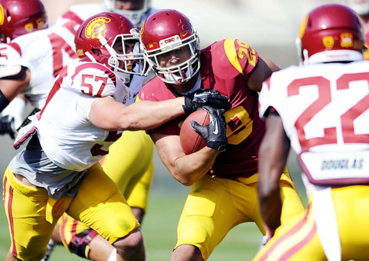 The USC defense smothered the offense in the Trojans' spring game.