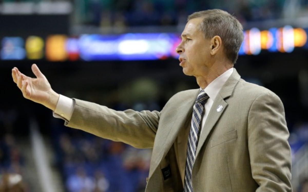 Jeff Bzdelik only has a .472 winning percentage in 11 seasons as a head coach.  (AP Photo/Gerry Broome)
