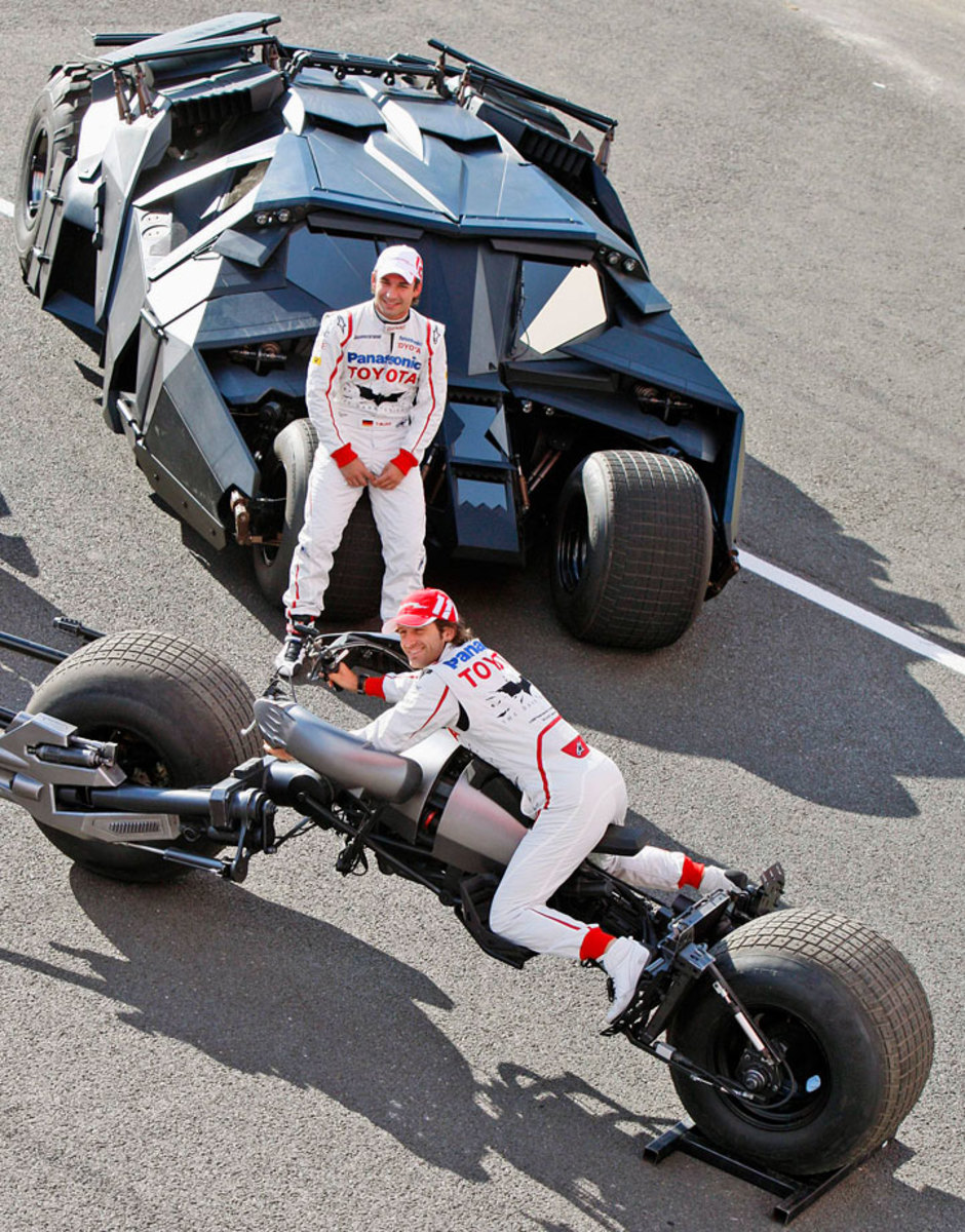 2008-Jarno-Trulli-Timo-Glock-Batmobiles.jpg