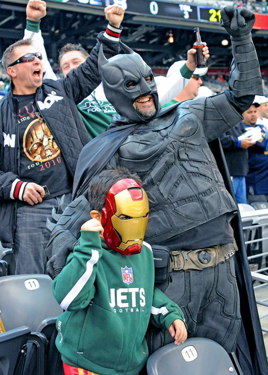 2010-Jets-Batman-fan-little-Iron-Man.jpg