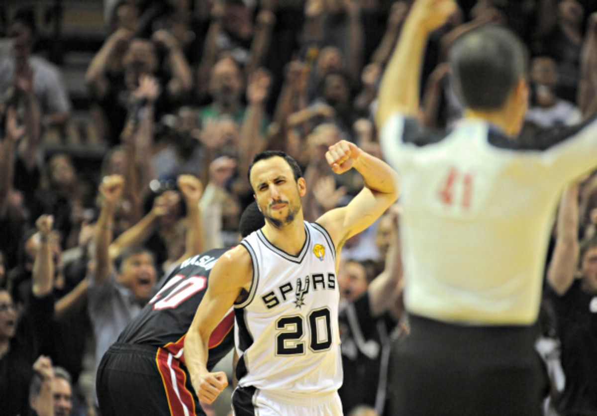Manu Ginobili, exultant.