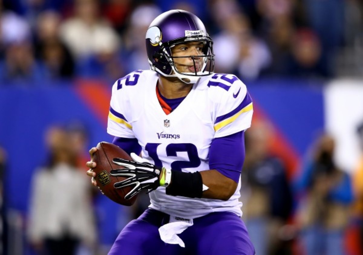 Josh Freeman's  one-year deal with the Giants was worth $795,000 but only $55,000 of it was guaranteed. (Al Bello/Getty Images)