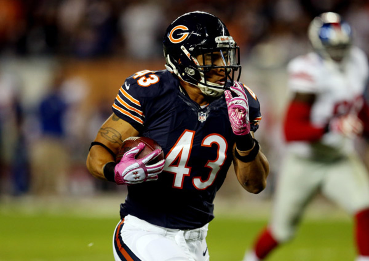 Chicago Bears fullback Tony Fiammetta went with a vegan lifestyle for nine months before giving up the fight because of his cravings for meat. 