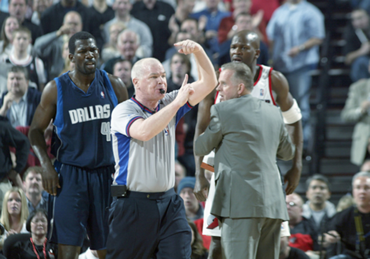 Michael Finley and Joey Crawford :: Getty Images