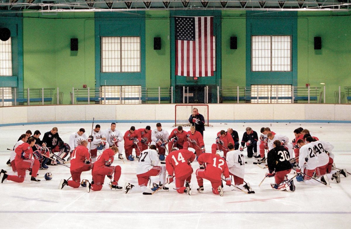 New-York-Rangers-practice-prayer-001238756.jpg