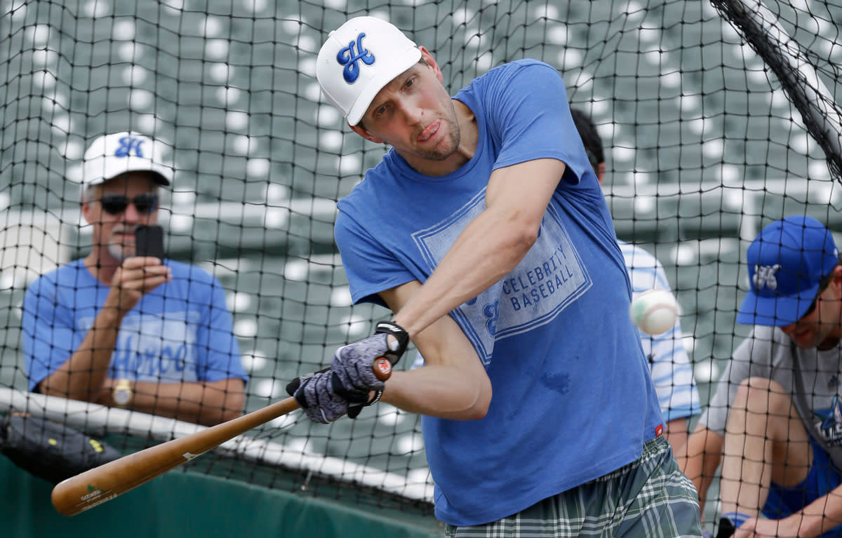 dirk-nowitzki-ap.jpg