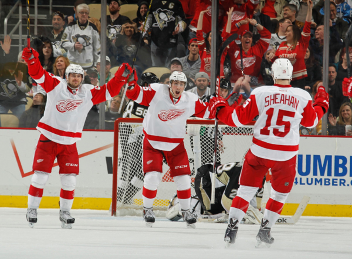 Here's What the World Was Like the Last Time the Red Wings Missed the