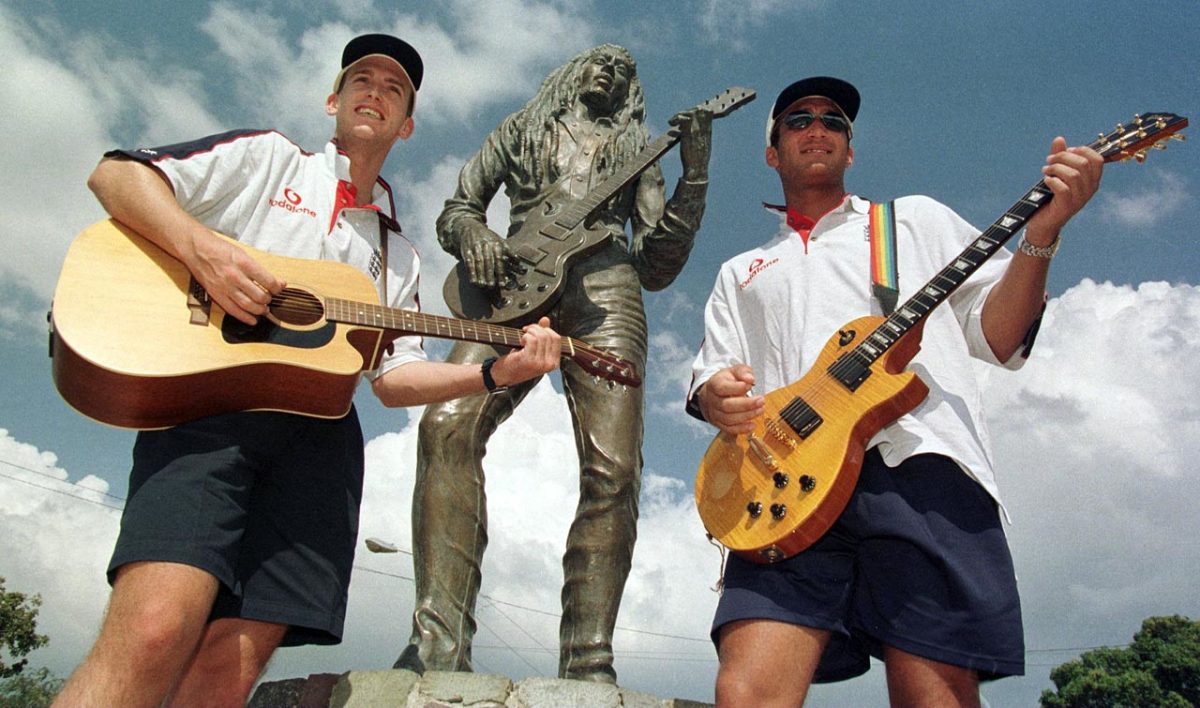 1998-John-Crawley-Mark-Butcher-Bob-Marley-statue.jpg