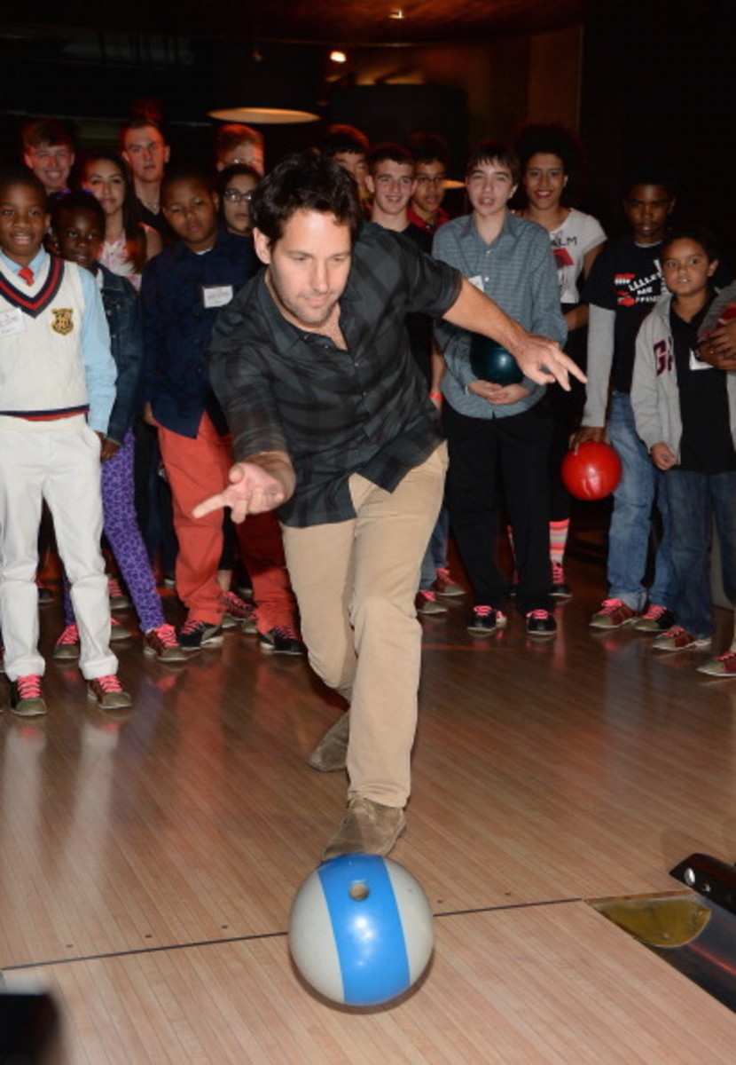 Paul Rudd 2nd Annual All-Star Bowling Benefit - Inside