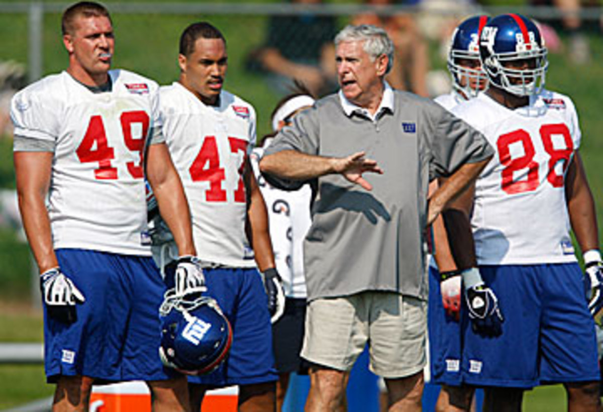 Mike Pope, always teaching. (Mike Groll/AP)