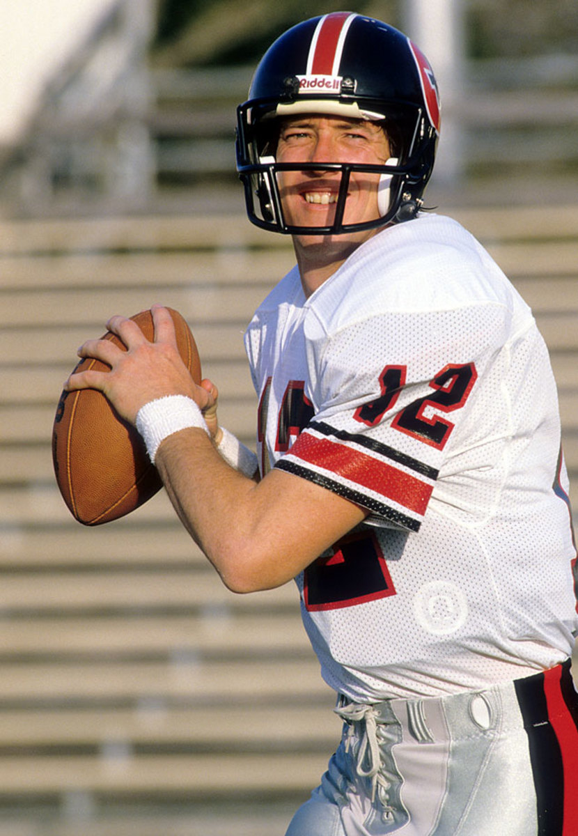 jim-kelly-usfl-houston-gamblers-080062847.jpg